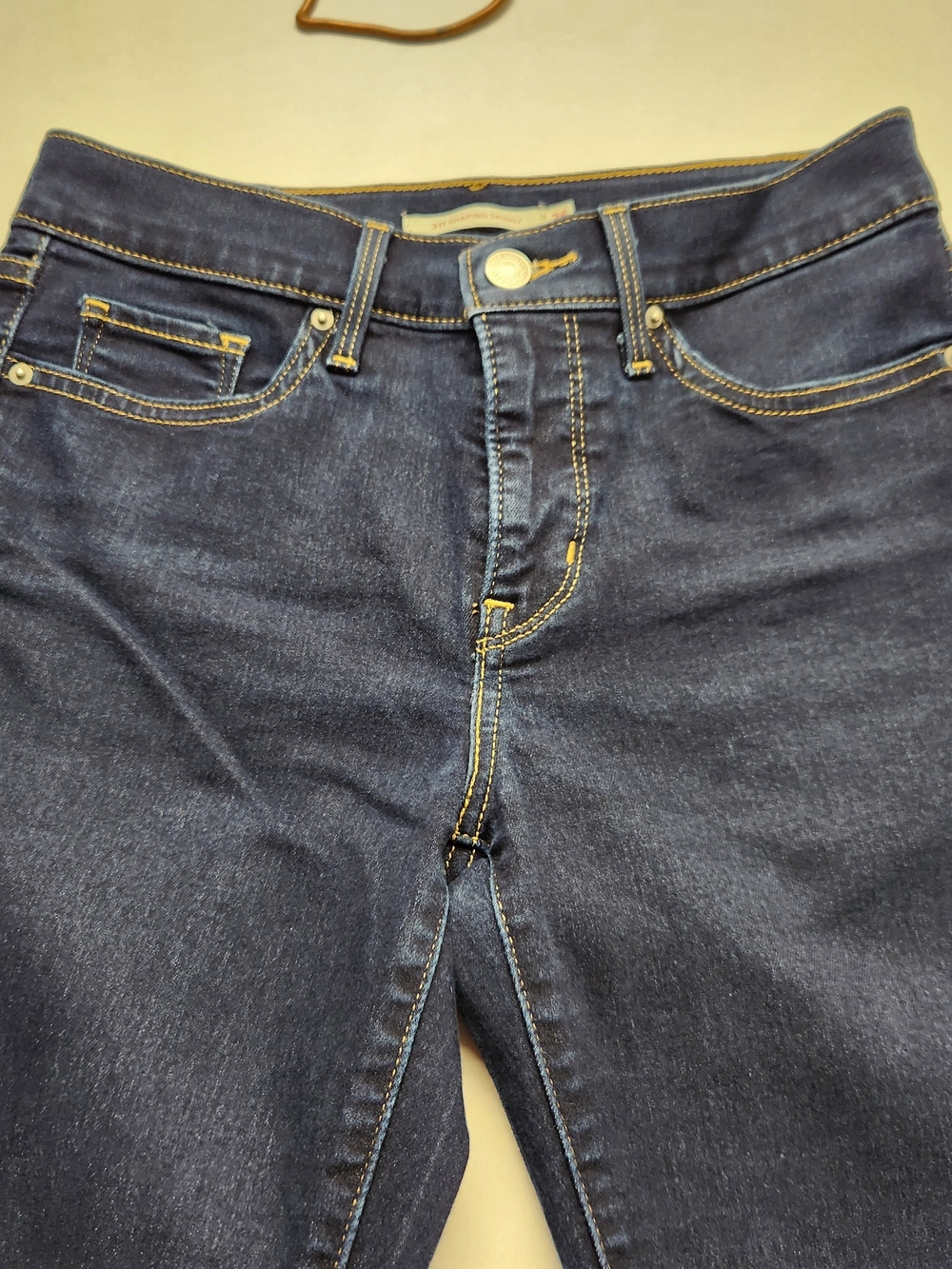 ⭐️ LIKE NEW Levi's 311 Shaping Skinny Jeans - Streetwear Darkest Sky Wash 26